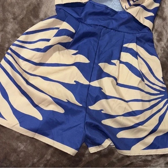 Blue and Cream Patterned Dress - Picture 4 of 5